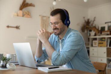 Linkedin launch audio events clubhouse twitter spaces