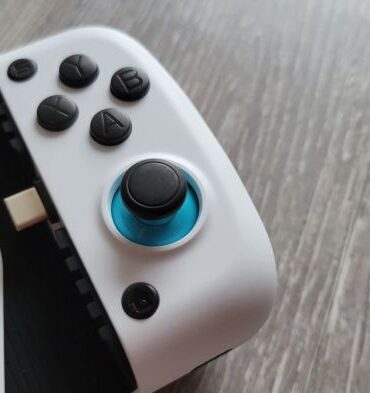 Razer kishi vs gamesir x2 bluetooth mobile controller