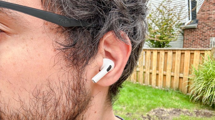 Samsung galaxy buds vs airpods 2nd gen