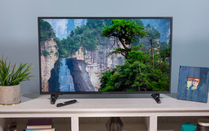 This 43 inch 4k westinghouse tv is perfect for the bedroom and just 190 right now