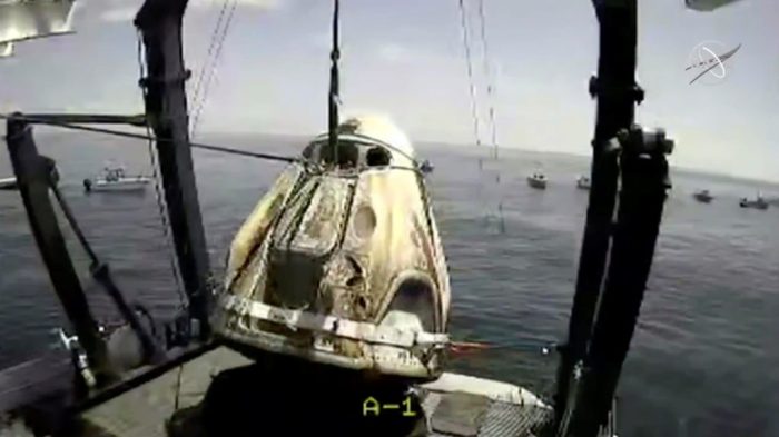 Spacex crew 2 dragon capsule splash down success