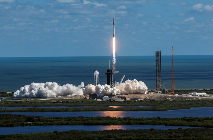 Spacex crew 1 dragon nasa falcon 9 launch what to expect