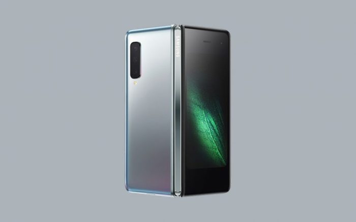 Samsung try galaxy foldable demo two iphones