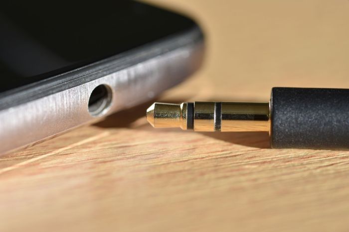 No headphone jack iphone 7 reaction