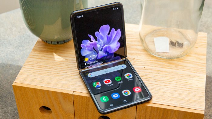 Samsung galaxy z flip 4 rumored pricing europe
