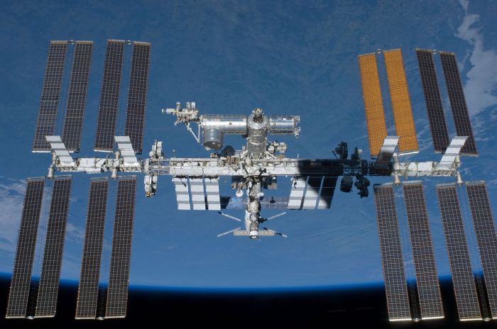 Leak nasa russian abcnews International space station gas leak