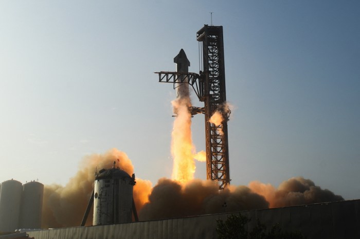 Epic photos show spacex starship beaming on the launchpad