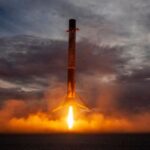 Nasa spacex dragon capsule falcon 9 launch raven
