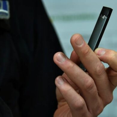 Fda announces new crackdown flavored vaping products juul trump cigarette