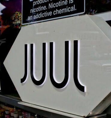 Juul suspends sale fruity flavor pods ecigarette