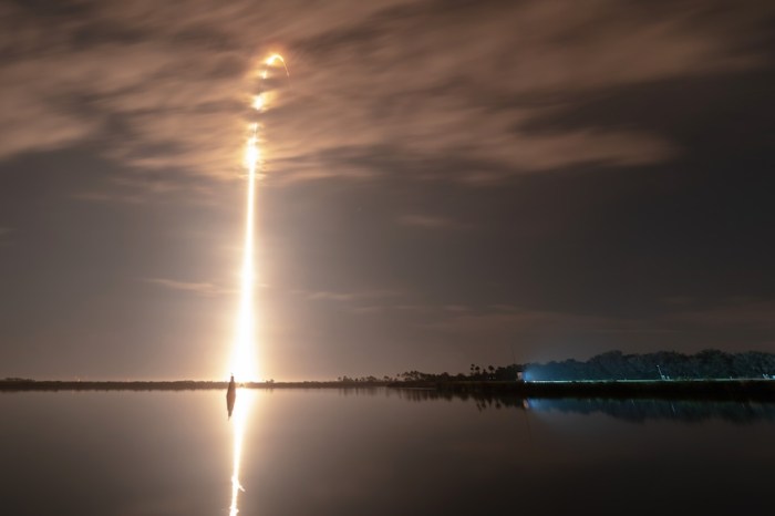 Spacex falcon 9 rocket launch reusability trips flights starlink