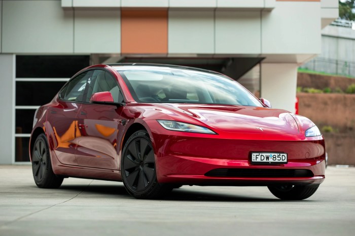 Elon musk announces first tesla model 3 release date