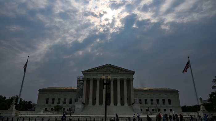 Microsoft email supreme court case law enforcement