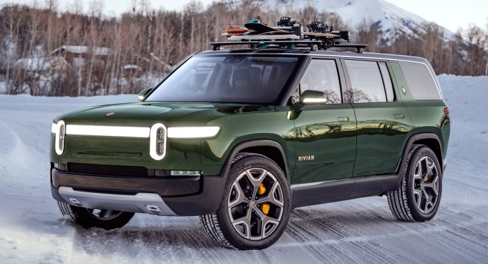 Rivian r1s suv delivery production