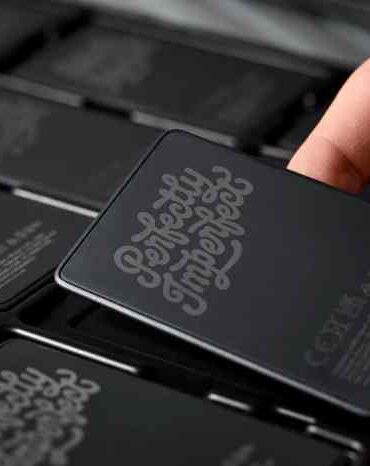 Chipolo is selling 10000 item trackers that have slight imperfections