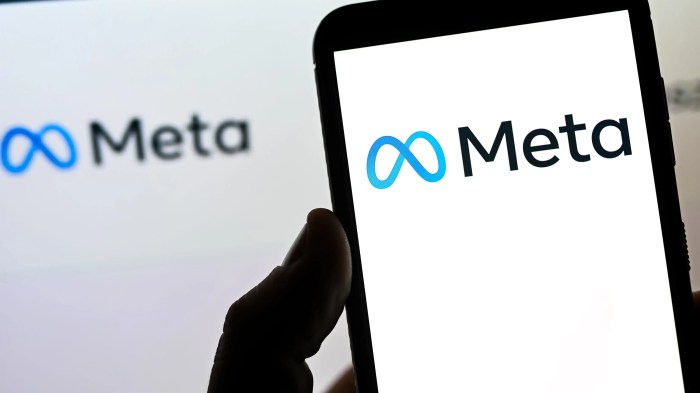 Meta must face ftc antitrust trial instagram whatsapp