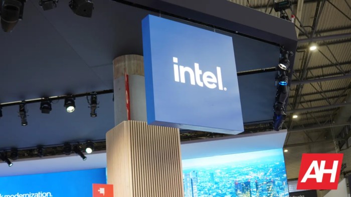 Intel foundry independent spinoff