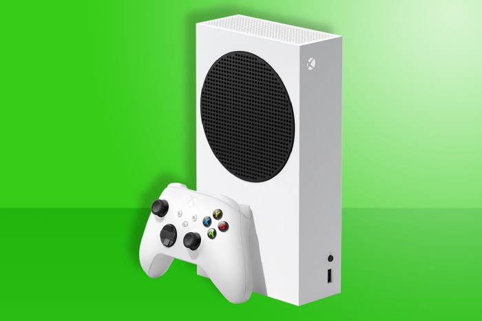 Microsoft xbox streaming console keystone delay price