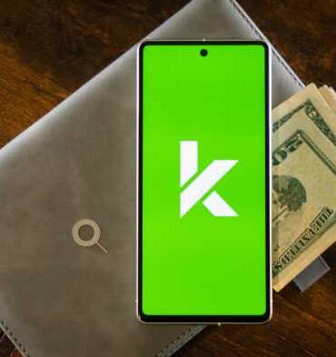 Tello vs cricket wireless