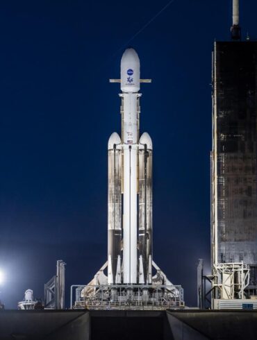 Clipper nasa spacecraft jupiter caltech jpl credit