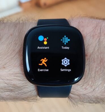 Fitbit versa 3 vs fitbit versa