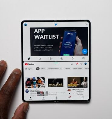 What color samsung galaxy z fold 3