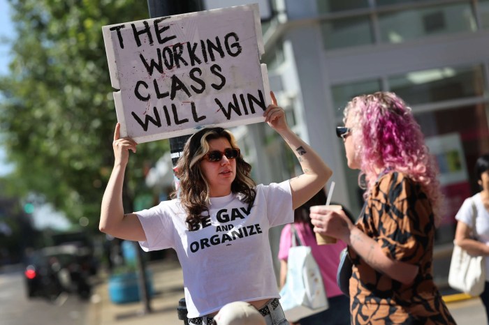 Fired apple too organizer files labor charge nlrb