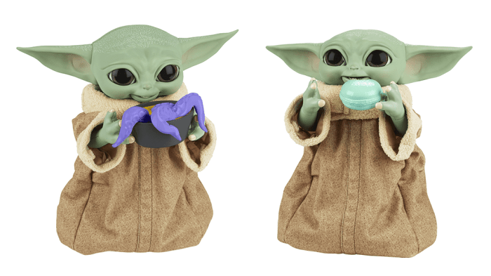 Baby yoda toy mandalorian galactic snackin grogu