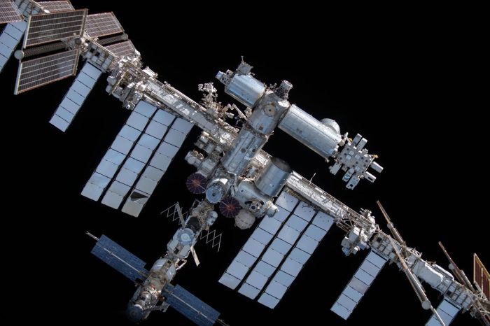 Debris Avoidance Maneuver: Space Station Thrusters Fire To Avoid ... Iss space junk debris avoidance maneuver