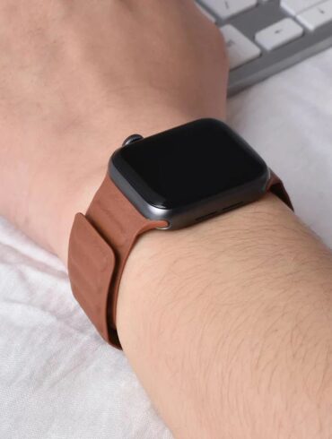 Apples leather link watch band is just 25 at woot for a limited time