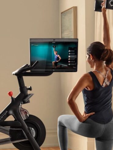 Peloton bike guide amazon connected fitness