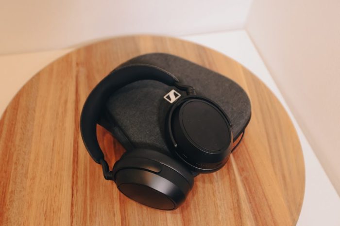 Sennheiser momentum 4 headphones apple tv 4k airtag deal sale