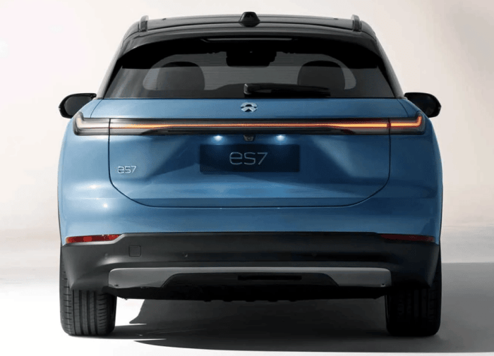 Nio layoffs california es8 sales china trade war