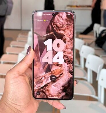 Pixel music now playing android