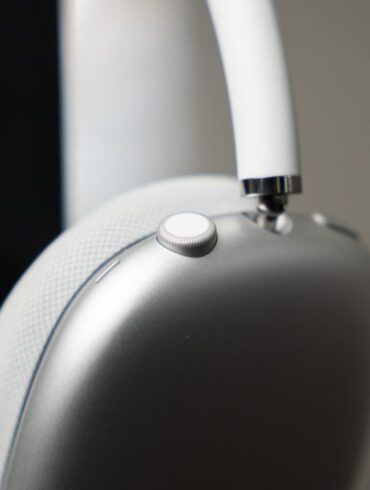 Panasonics bluetooth headphones anc have dropped new low 80