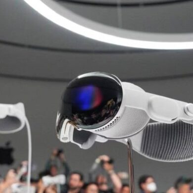 Apple vision pro guest mode update visionos 18 4 spatial gallery app