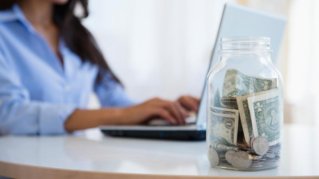 Gofundme vaxxers Gofundme anti vax campaigns remove pledge