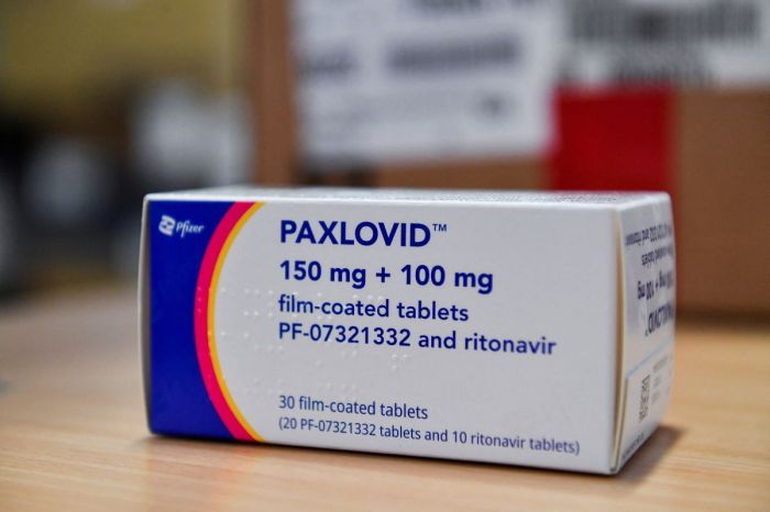 Pfizer merck paxlovid covid antiviral fda authorization omicron