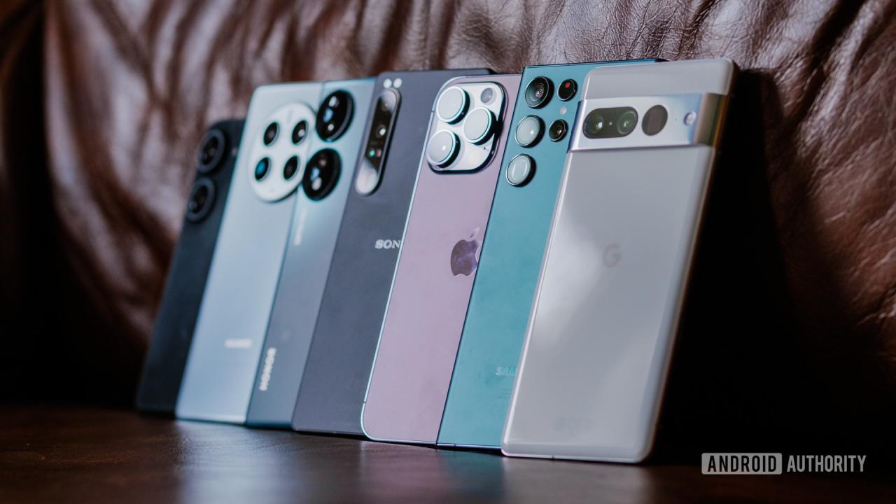 The Three Generations-A Bond that exists till now - Momscribe What material do you wish smartphones were made out