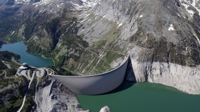 Drought heatwave hydropower western us low