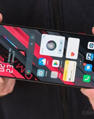 Redmagic 10 pro hands on powered up for gaming but a frustrating phone