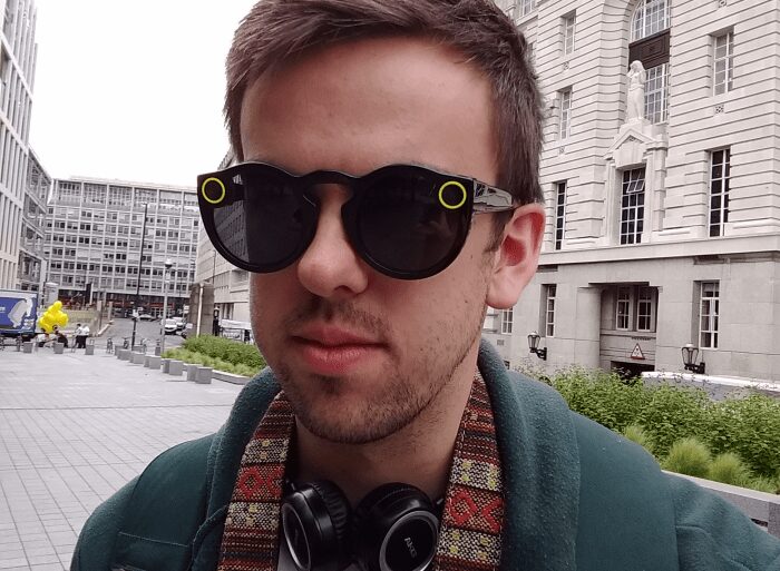 Snapchat spectacles second generation hardware price