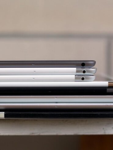 Ipad mini original discontinued ios now all retina