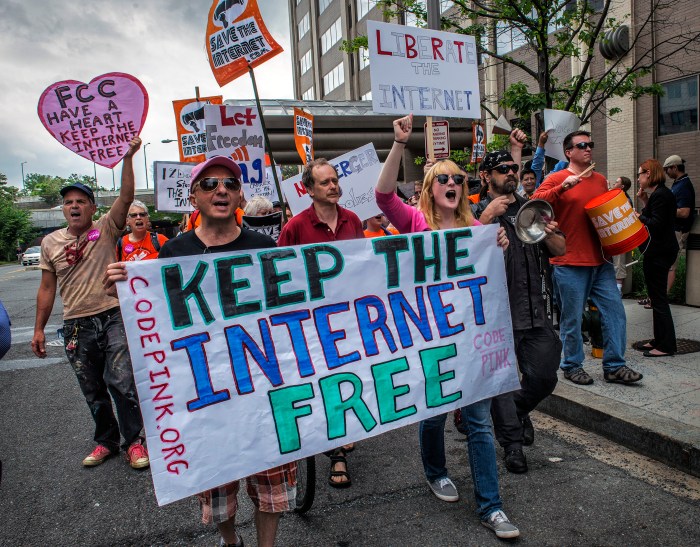 Neutrality fcc supporters 2014 what protests internet end commission headquarters meeting past march before may washington bill protesters proposal simply House democrats net neutrality vote