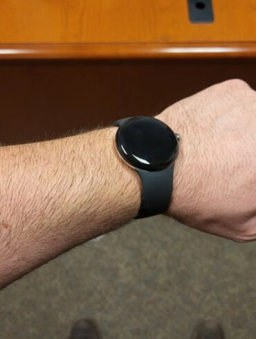Google pixel watch leaked hands on images