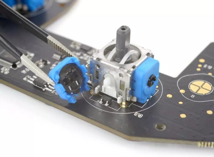 Hyperkin competition xbox controller hall effect drift free sticks playstation announcement specs
