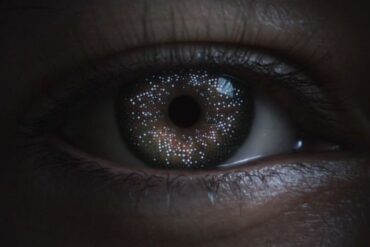 Apple vision pro jony ive zoom eyes sunglasses patent