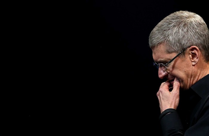 Apple employees conservative aapl shunned