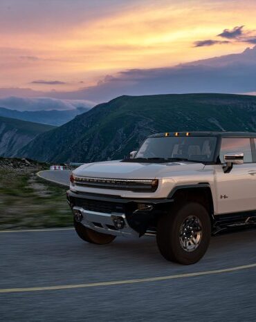 Gm lmr ev battery chemistry range miles