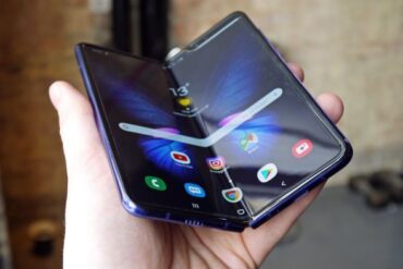Galaxy z flip 4 vs z fold 4 the differences between samsung foldable phones